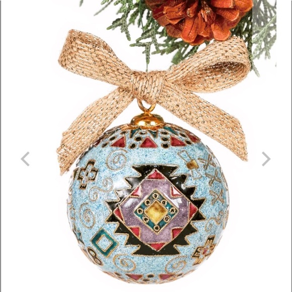 Double D Ranch Wear 1st Edition 2018 Wolf Pack Collector Cloisonne' Ornament - Picture 3 of 4